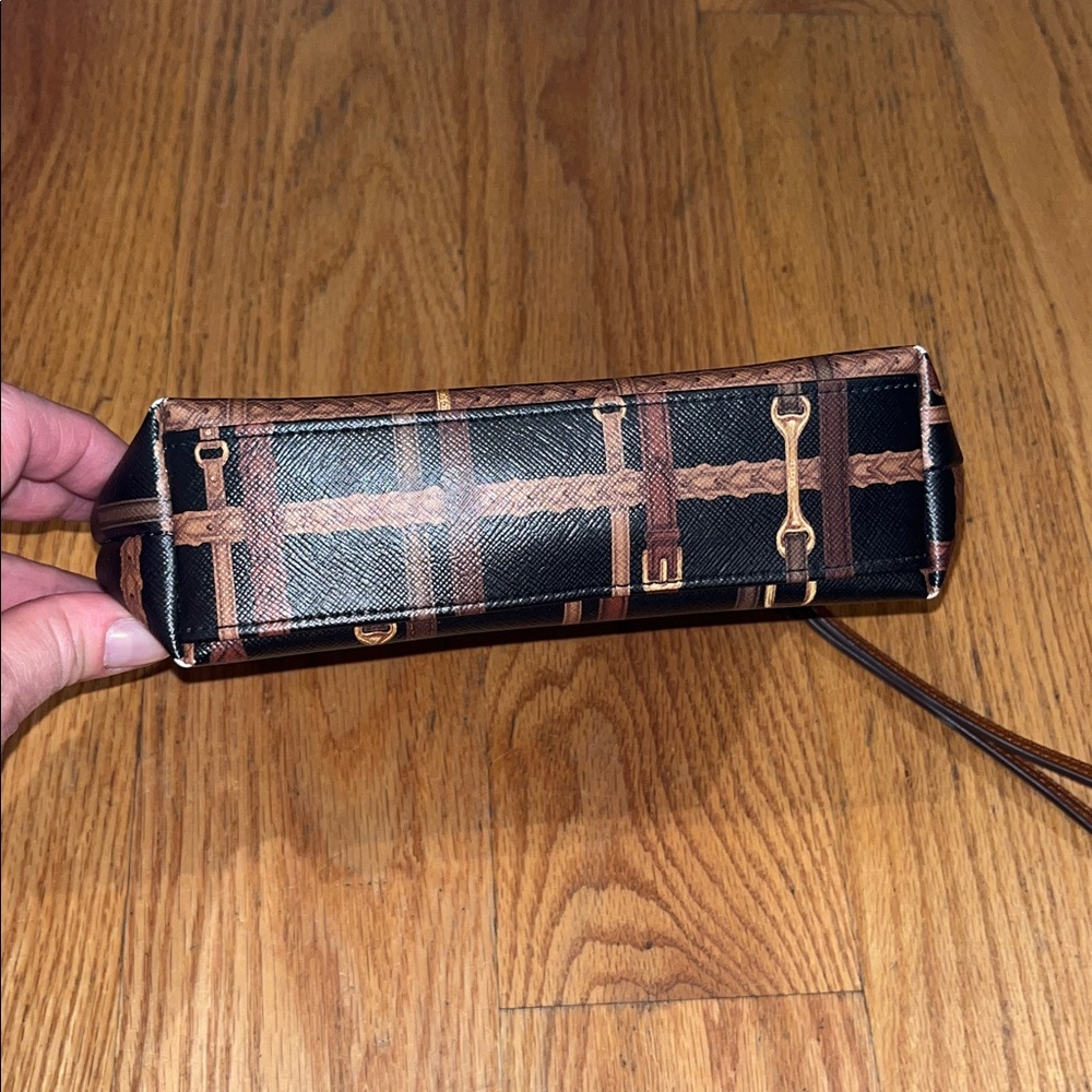 Lauren Ralph Lauren Horse-bit Makeup Case Wristlet - Picture 7 of 11